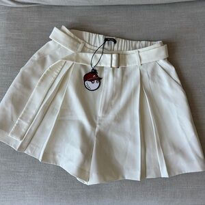 (New w tag) Malbon Amara Pleated Shorts